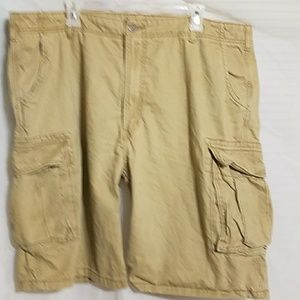Men's Levis Khaki shorts  42 waist